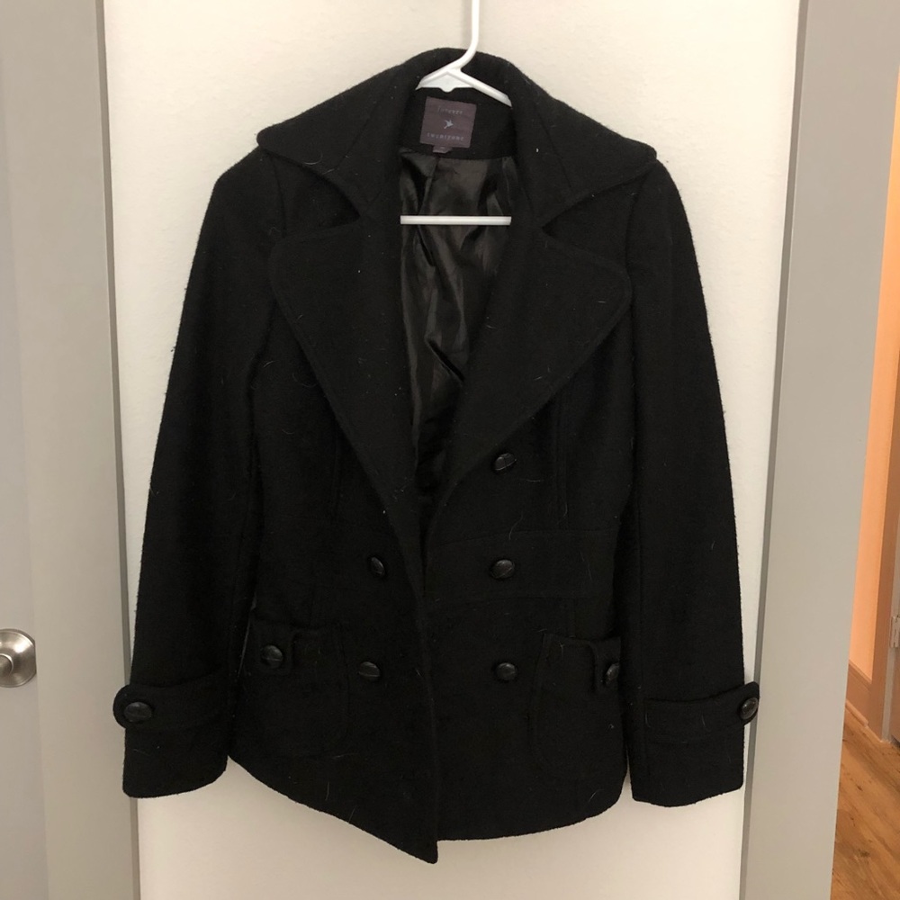 F21 Black peacoat